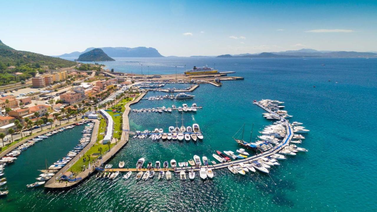 Brezza B&B Golfo Aranci Exterior foto