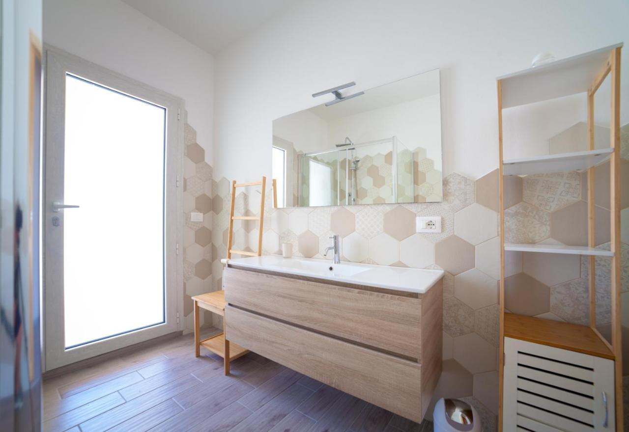 Brezza B&B Golfo Aranci Exterior foto